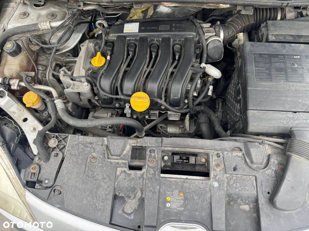 Renault Megane 1.6 16V Dynamique - 8