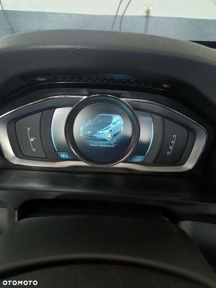Volvo V60 D6 AWD Plug-in Hybrid Summum - 40