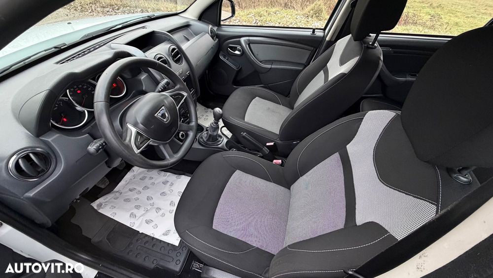 Dacia Duster 1.5 dCi 4x4 Prestige - 11