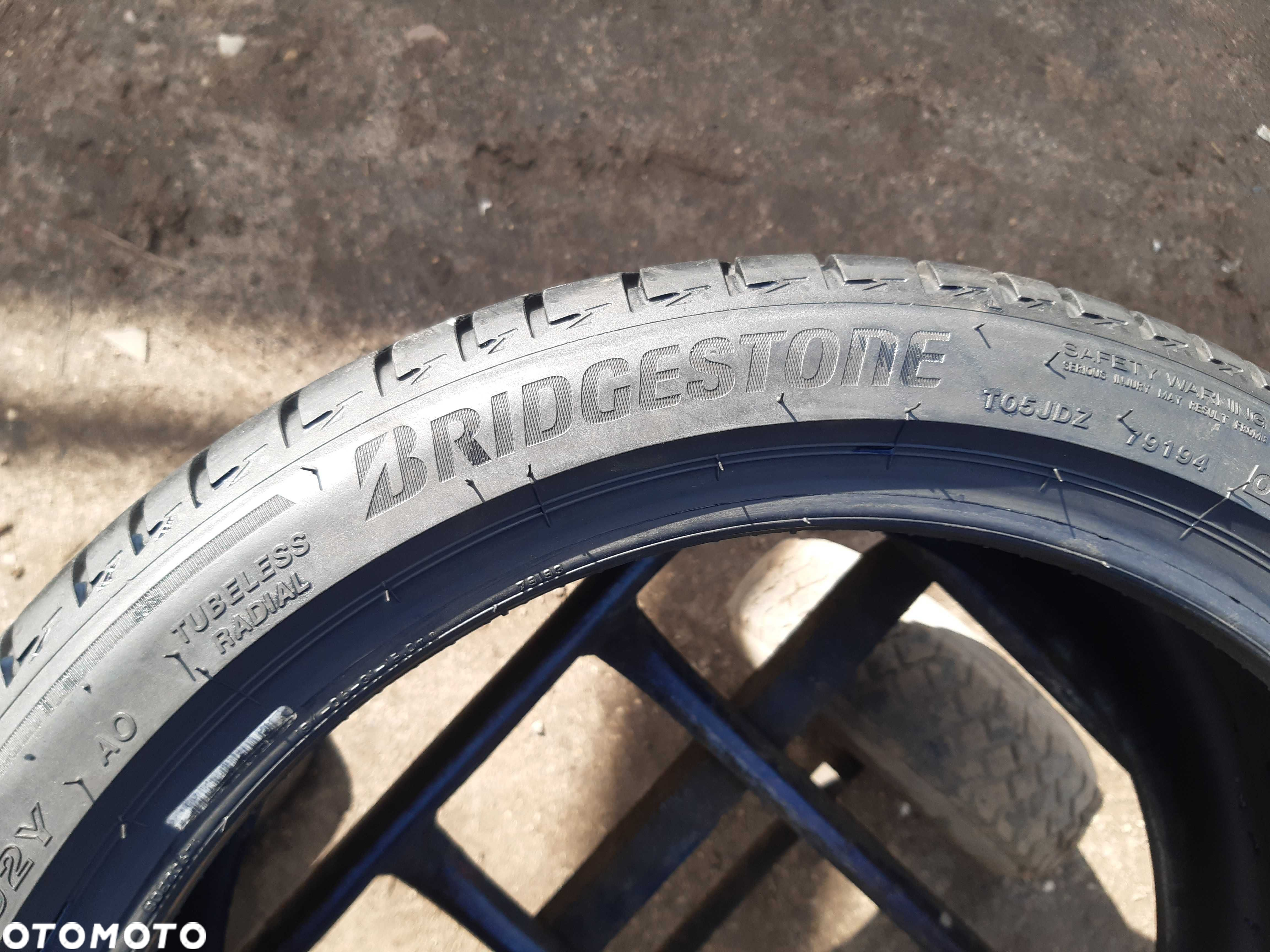 Opony letnie 225.40.18 Bridgestone 2019 rok 7mm - 6