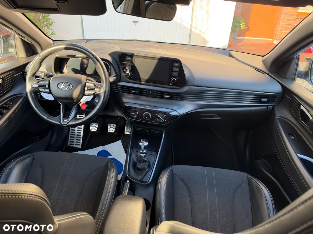 Hyundai i20 - 13