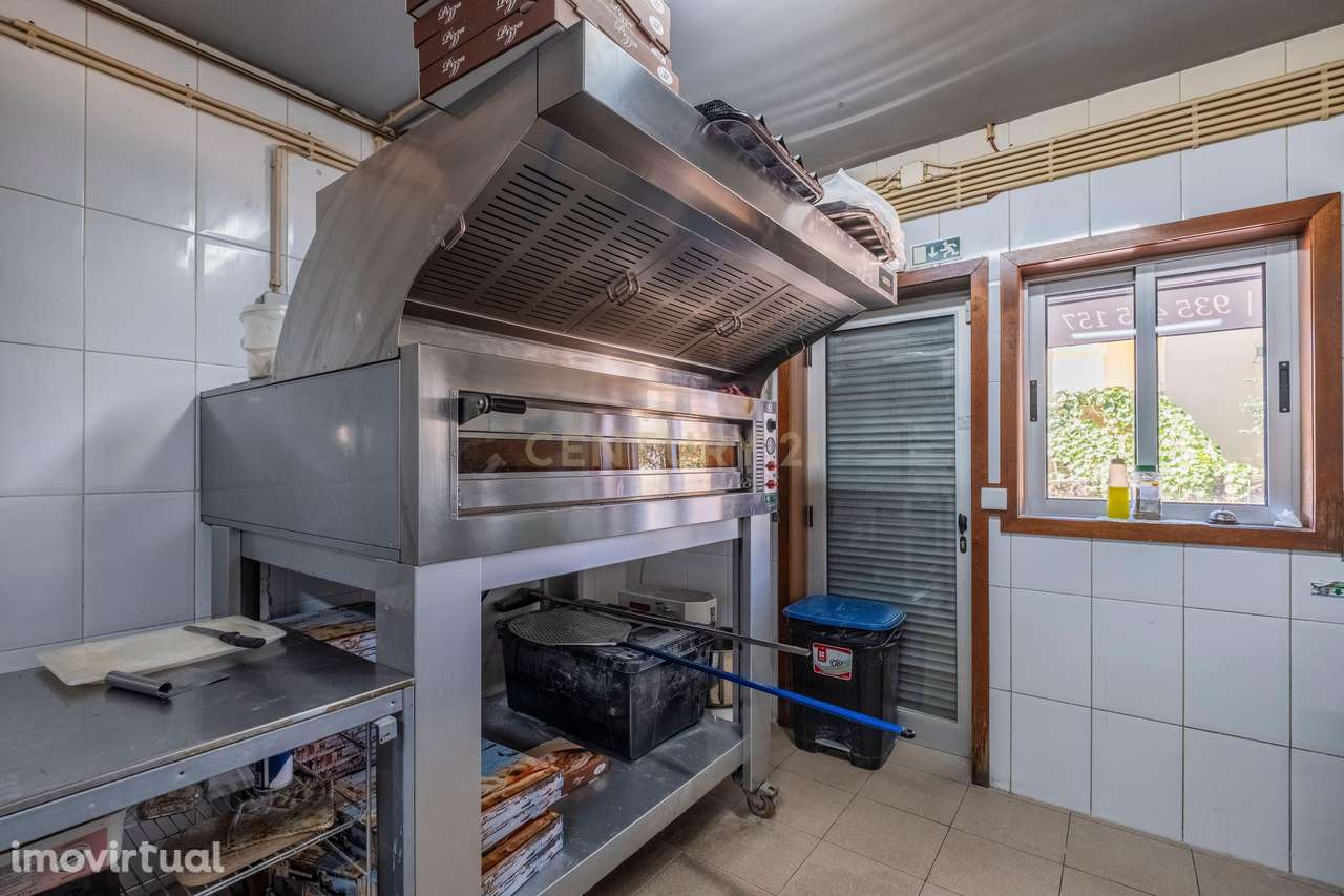 Trespasse de Pizzaria com esplanada em Águas Santas - Grande imagem: 5/34