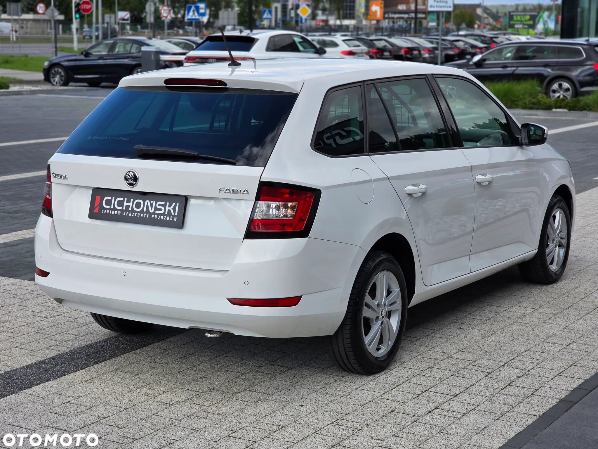 Skoda Fabia 1.0 Ambition - 8