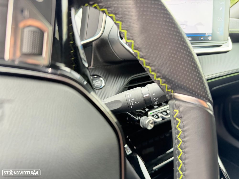 Peugeot 2008 1.2 PureTech GT Line - 30