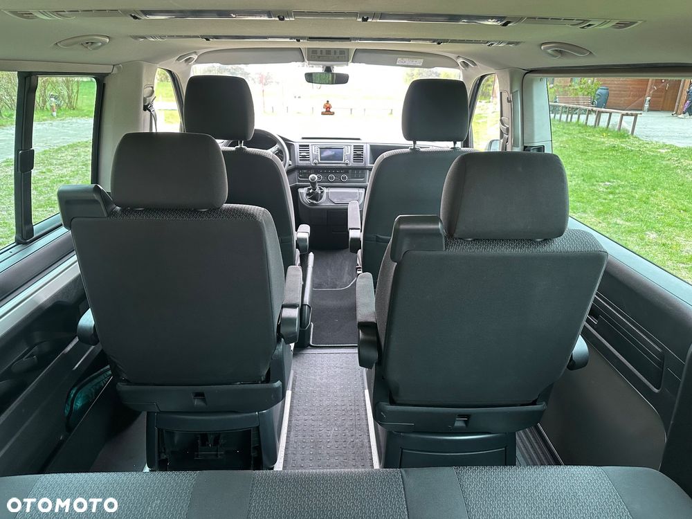 Volkswagen Multivan - 23