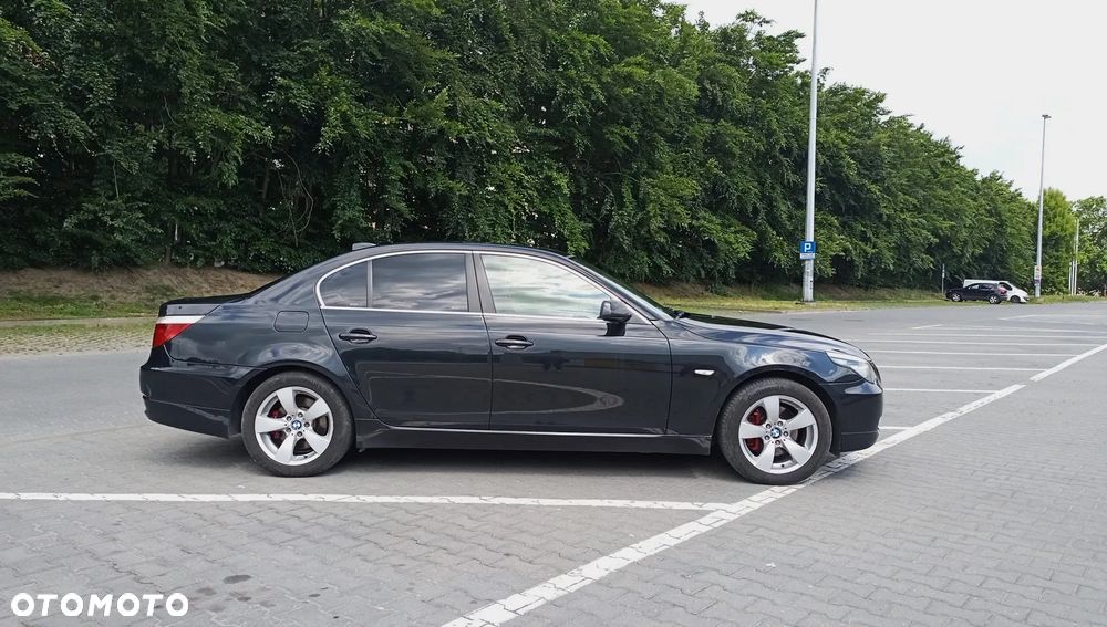 BMW Seria 5 525d - 2