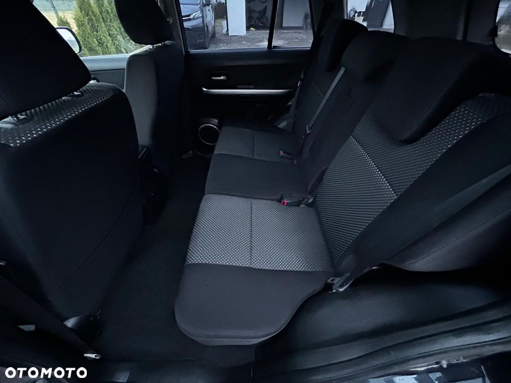 Suzuki Grand Vitara 2.0 Automatik Comfort - 9