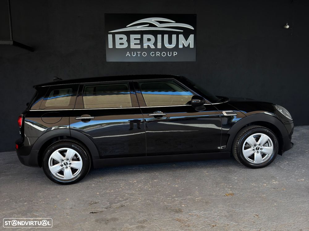 MINI Clubman Cooper Essential - 4