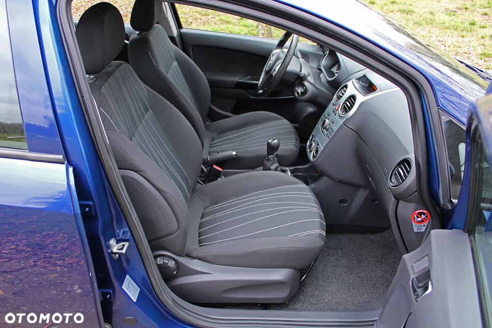 Opel Corsa 1.2 16V Innovation - 17