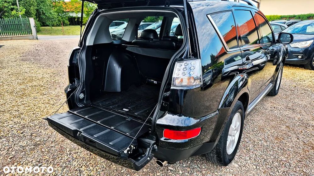 Mitsubishi Outlander 2.0 Intense 2WD EU5 CVT - 31
