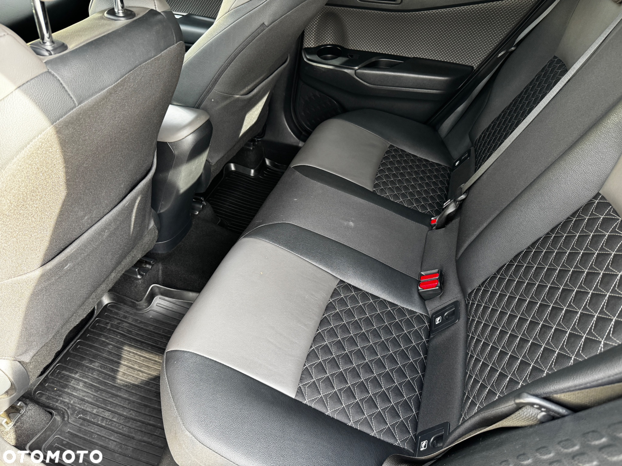 Toyota C-HR 1.8 Hybrid Executive - 13