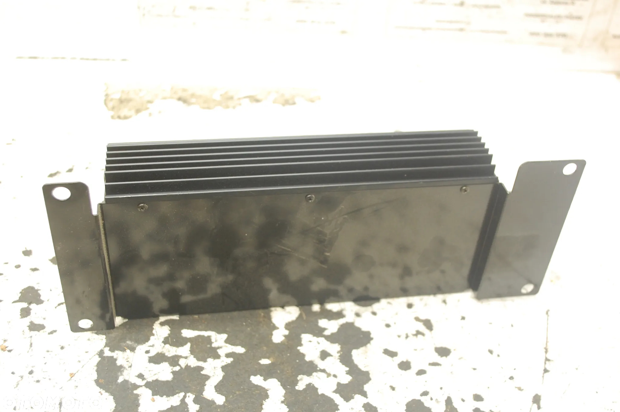 WZMACNIACZ BLAUPUNKT 8H0035223 AUDI A4 B7 B6 CABRIO - 2