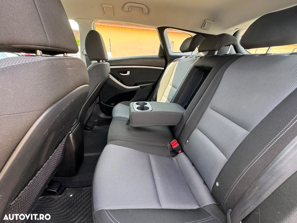 Hyundai i30 - 11