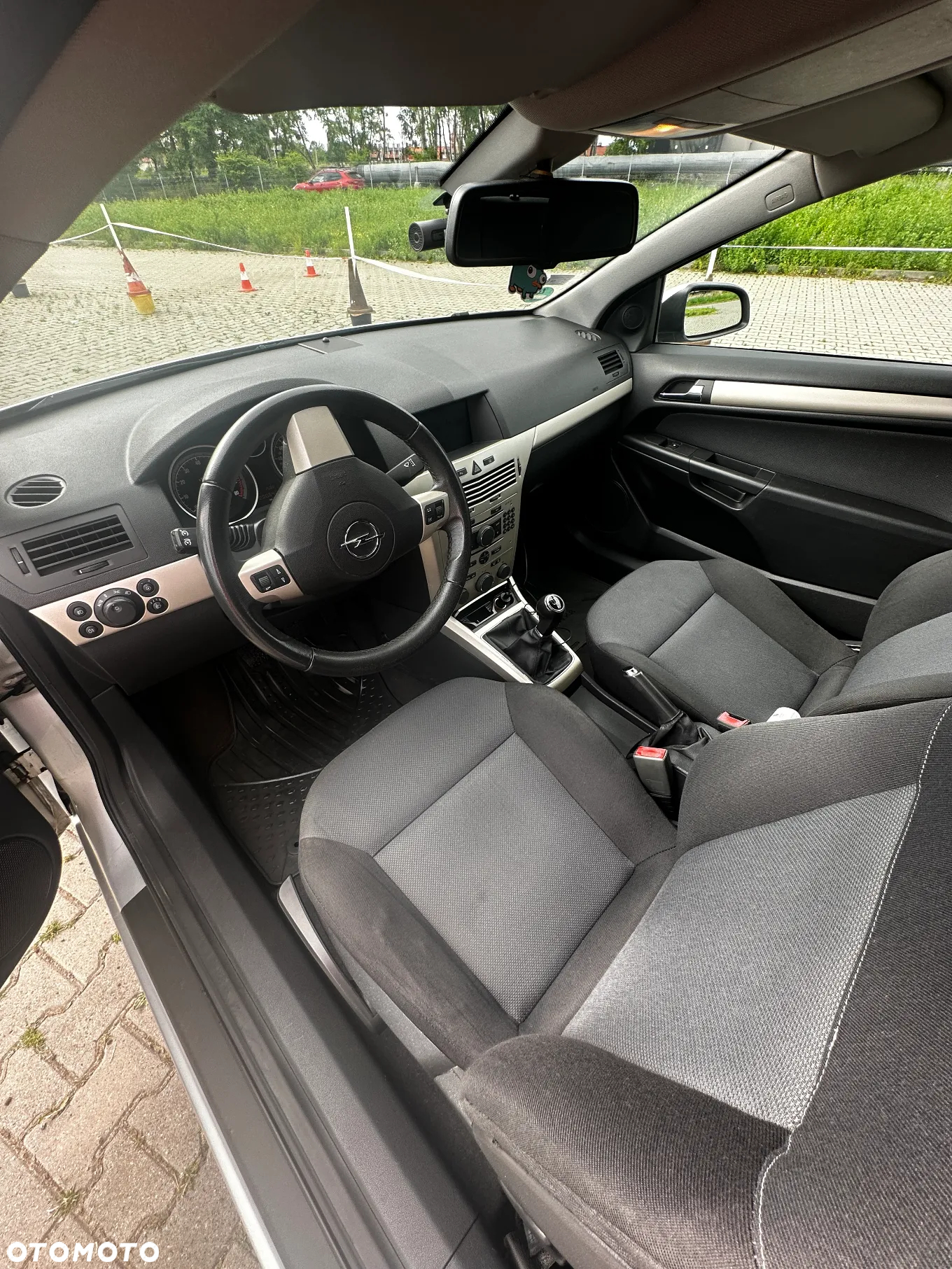 Opel Astra III GTC 1.6 Sport - 7