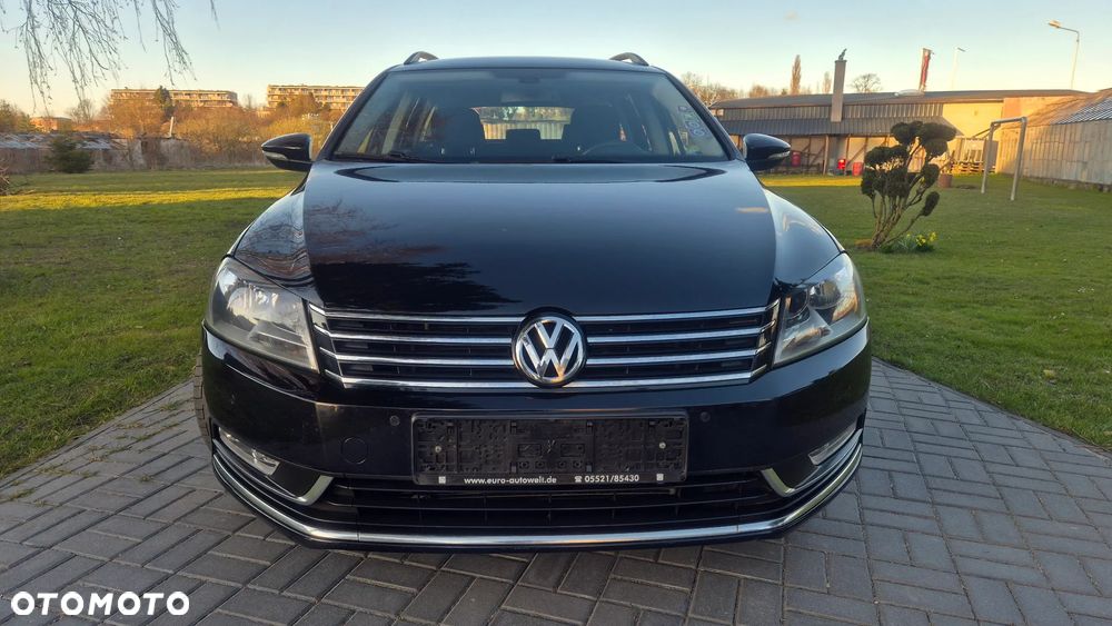 Volkswagen Passat - 8