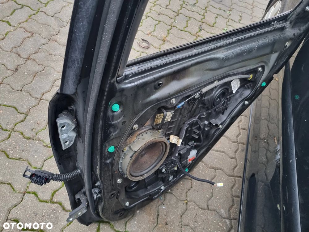 drzwi prawe przednie tylne  KIA X-CEED przód  tył prawy  XCEED - 3
