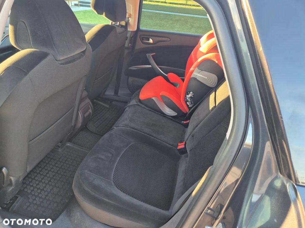 Citroën C5 1.6 HDi Dynamique - 11