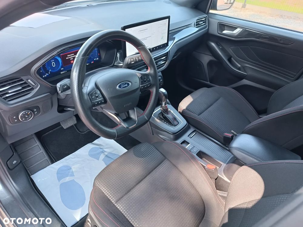 Ford Focus 1.0 EcoBoost mHEV ST-Line X - 13