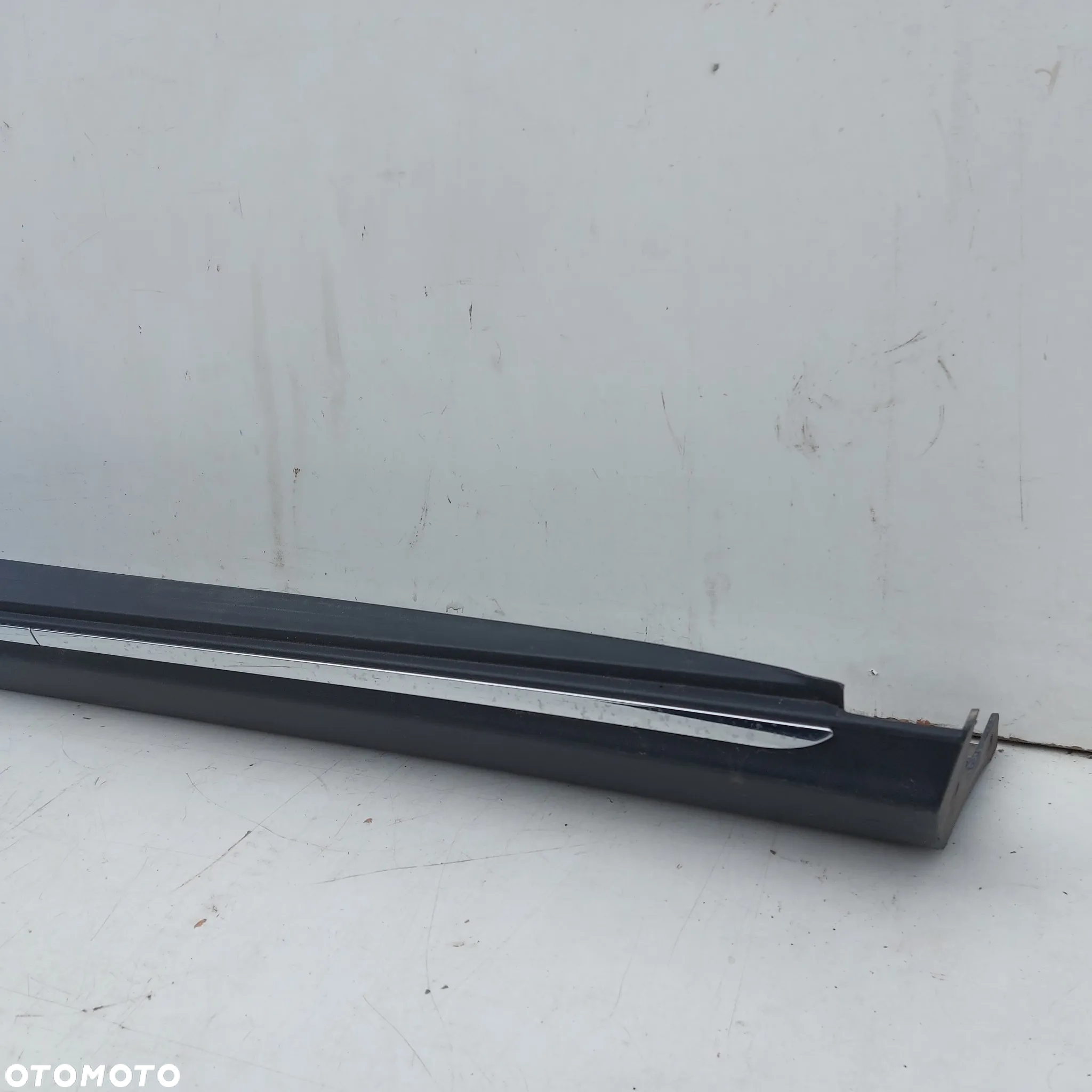 LISTWA PROGOWA LEWA NAKLADA CHROM KOMPLETNA STELAZ MERCEDES ML W166 ORYGINAL DEMONTAZ 1666980054 - 2