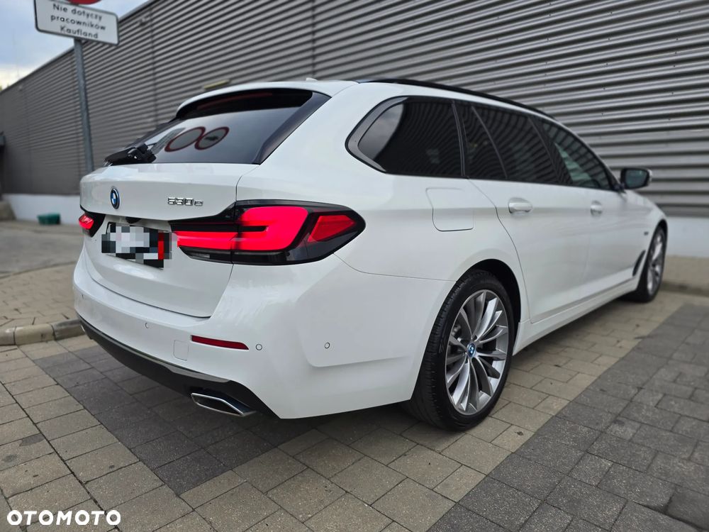 BMW Seria 5 530e Luxury Line sport - 8