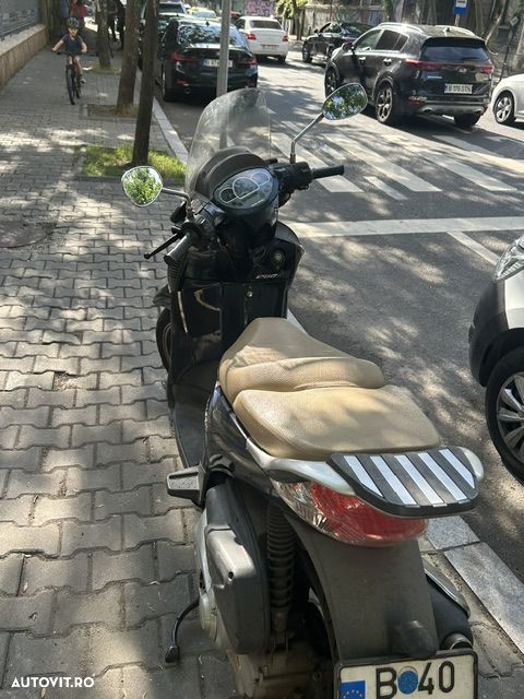 Aprilia Scarabeo 200 - 1