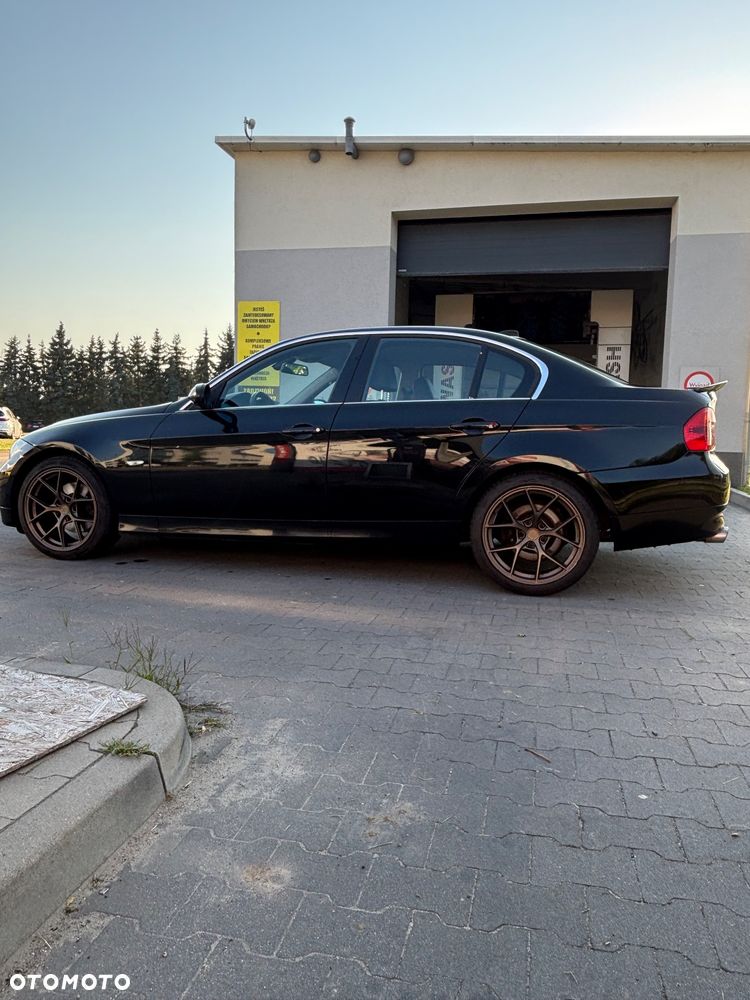BMW Seria 3 325i - 3