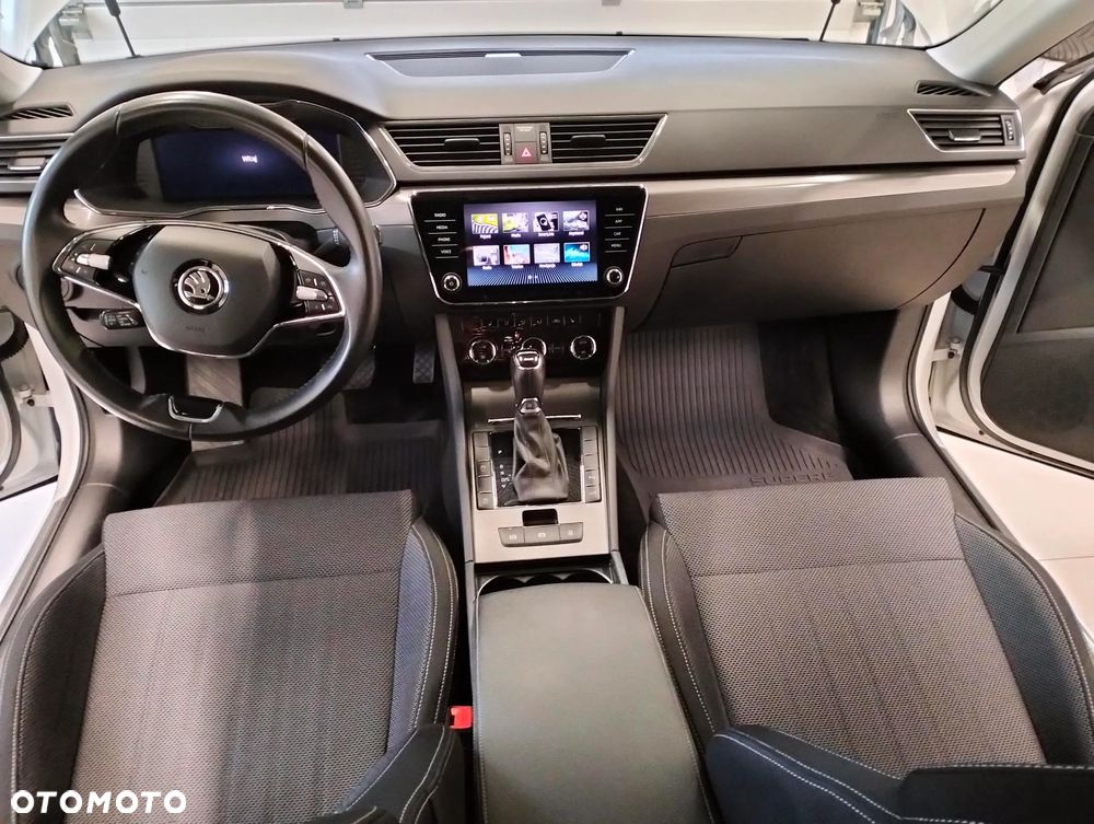 Skoda Superb 2.0 TDI SCR 4x4 Style DSG - 6