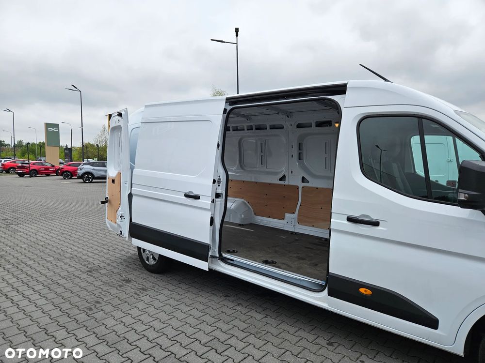 Renault Master Furgon L3H2 2.0dCi 170 AT9 - 11