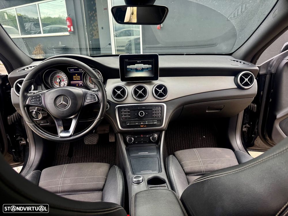 Mercedes-Benz CLA 220 d Shooting Brake AMG Line Aut. - 22