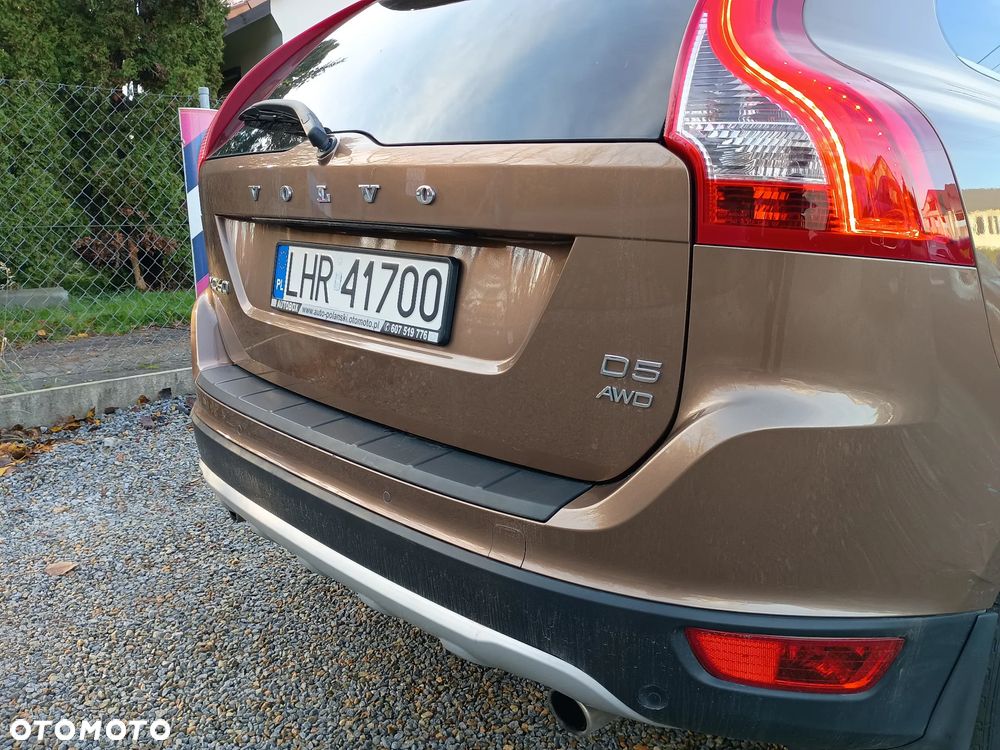 Volvo XC 60 D5 AWD Momentum - 3