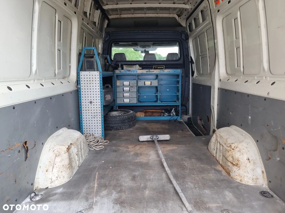 Volkswagen Crafter - 12