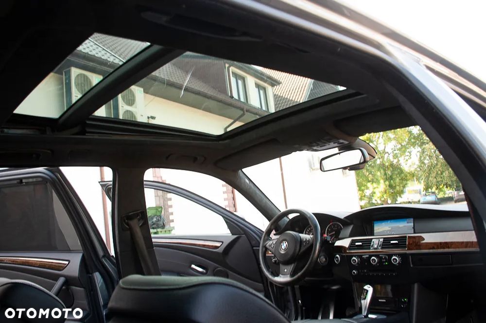 BMW Seria 5 525i xDrive Edition Exclusive - 24