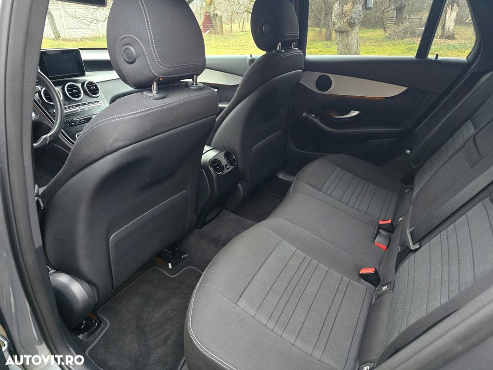 Mercedes-Benz GLC - 11