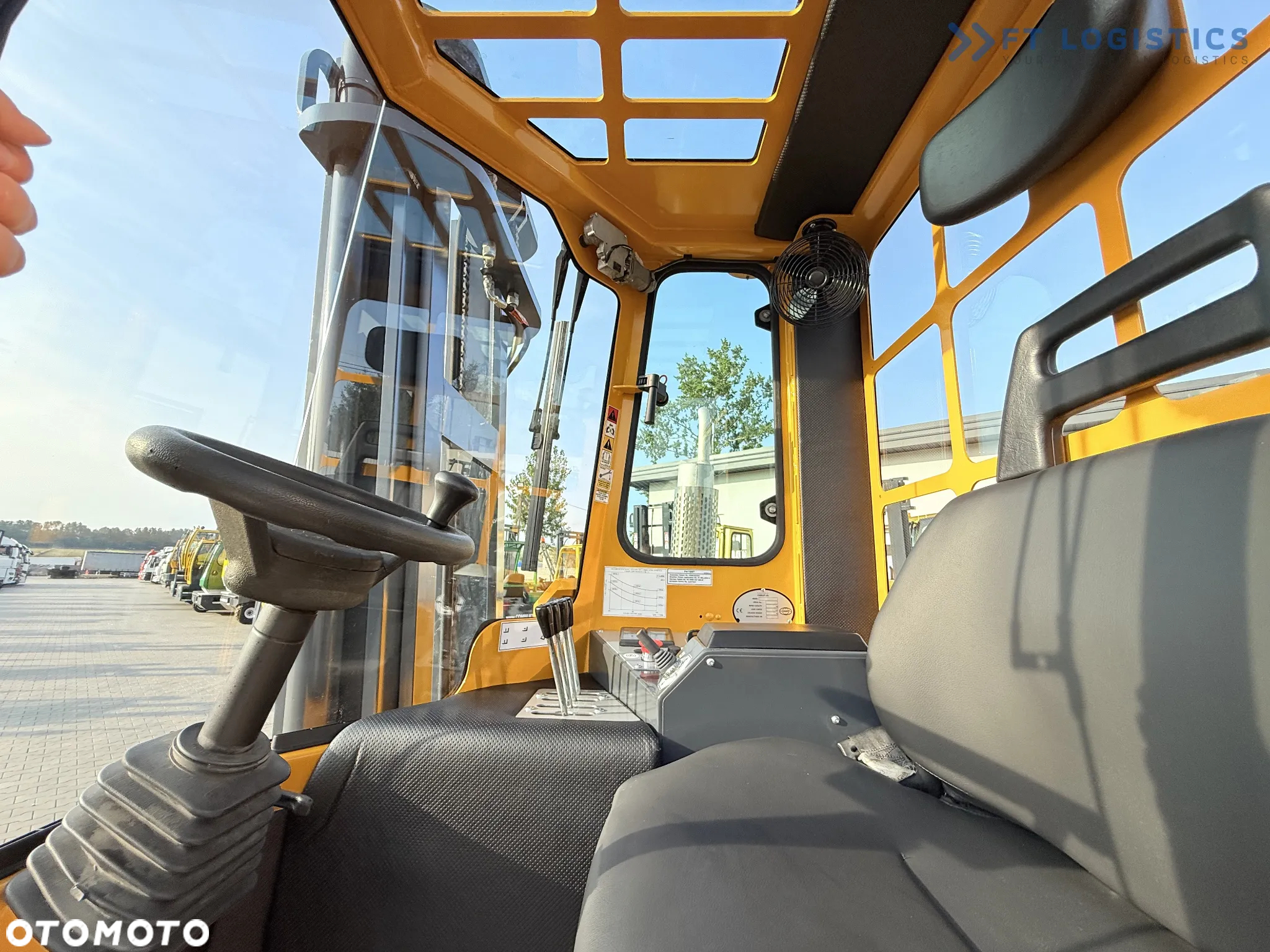 Combilift WÓZEK CZTEROKIERUNKOWY - WIELOKIERUNKOWY C4000 / GAS / DUPLEX 4500MM /JEDYNE 6604 MOTOGODZIN /  PRZESUW WIDEŁ / PEŁNA KABINA / STAN IDEALNY / Szeroka oferta wózków czterokierunkowych i bocznych, dopasowanych do różnorodnych potrzeb i zastosowań - 16