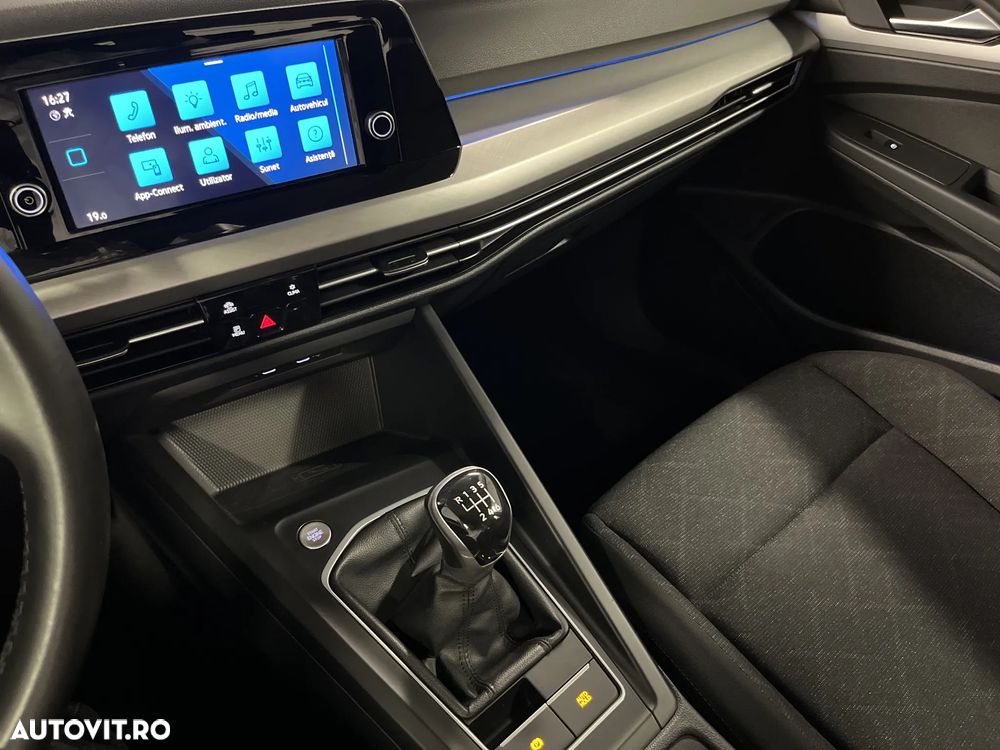 Volkswagen Golf - 25
