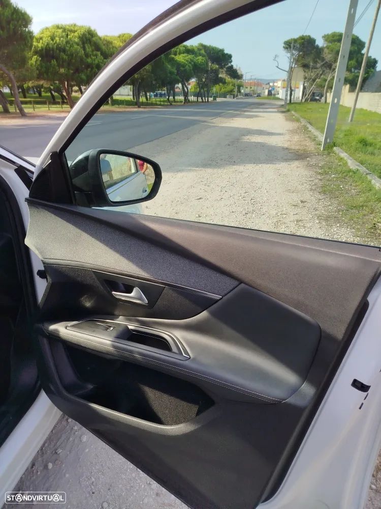 Peugeot 3008 1.5 BlueHDi GT Line EAT8 - 5