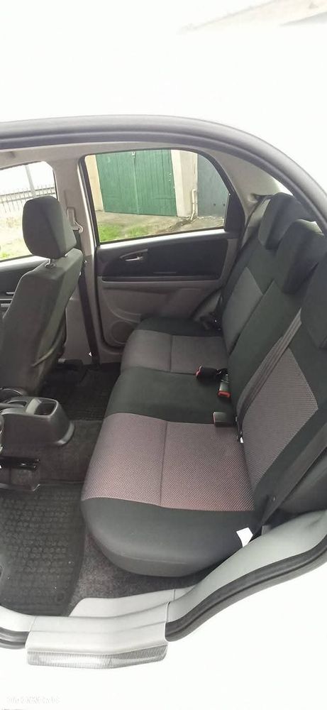 Suzuki SX4 - 6