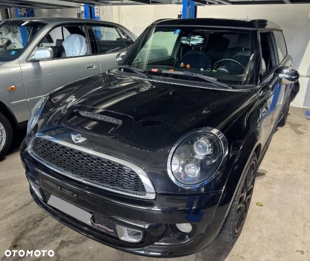 Mini Clubman 2011 photo 2