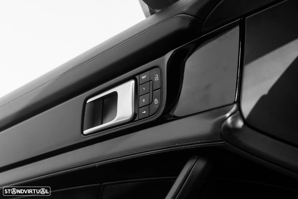 Porsche Panamera Sport Turismo 4 E-Hybrid - 37