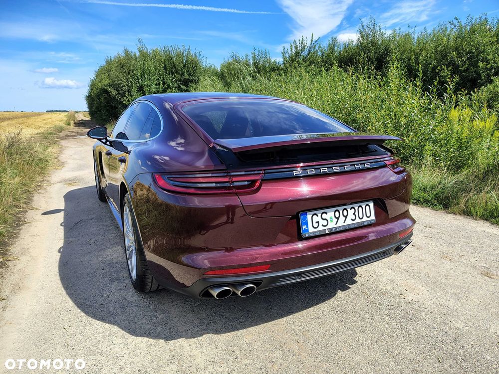 Porsche Panamera 4S - 6