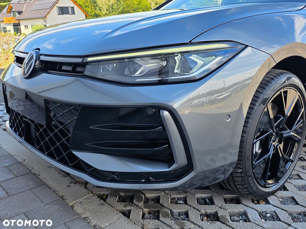 Volkswagen Passat Variant 2.0 TSI R-Line Plus DSG - 12