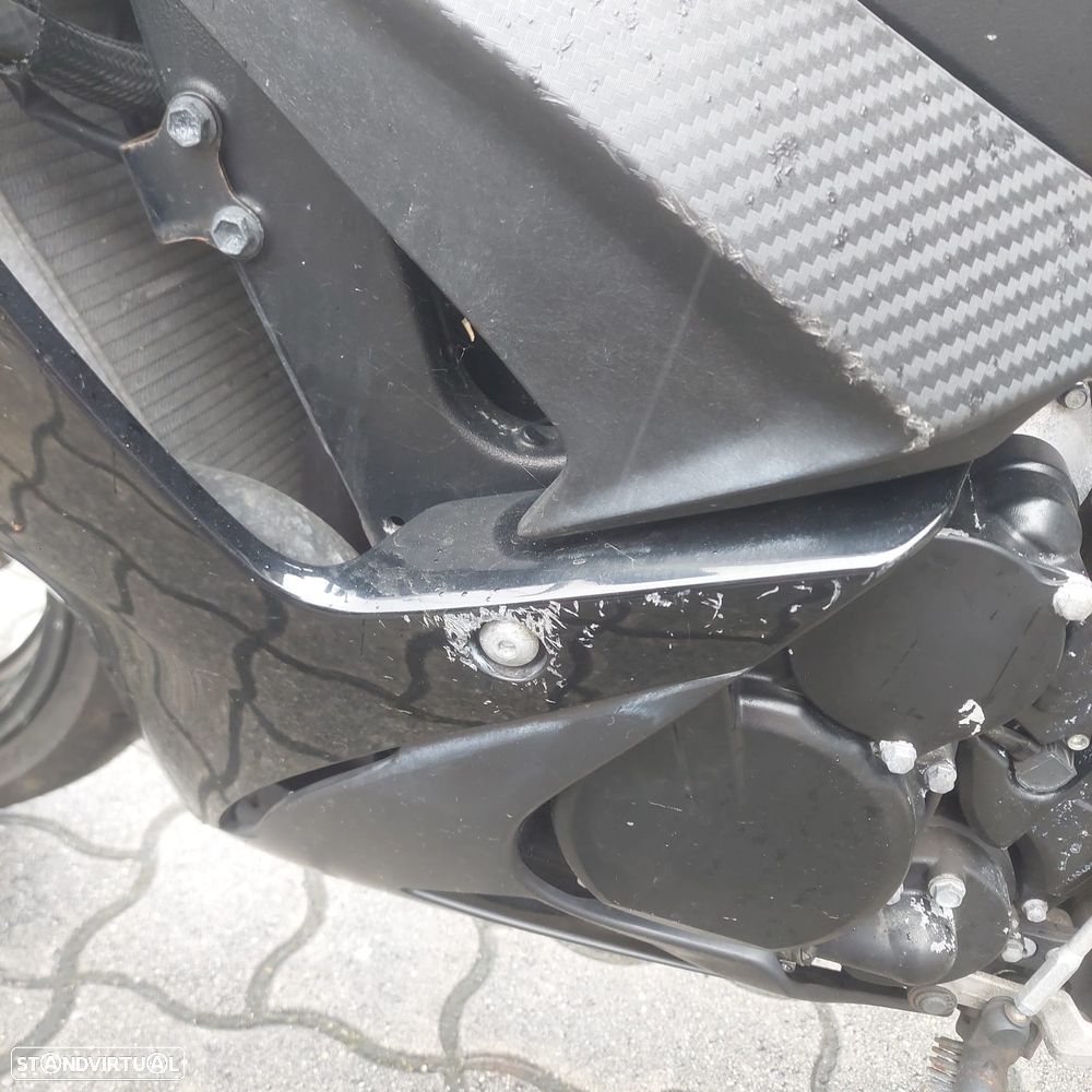 Suzuki GSX-R L1 - 8