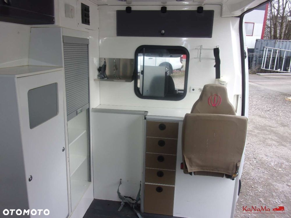 Mercedes-Benz Sprinter - 25