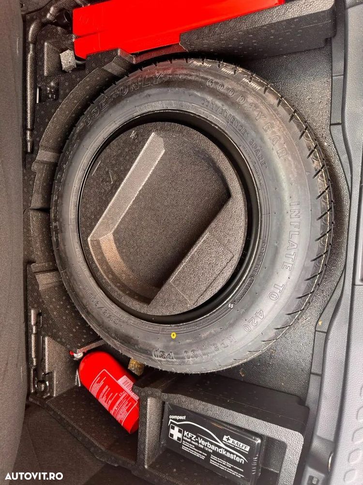 Toyota C-HR 1.8 HSD 122 CP 4x2 CVT Core - 23