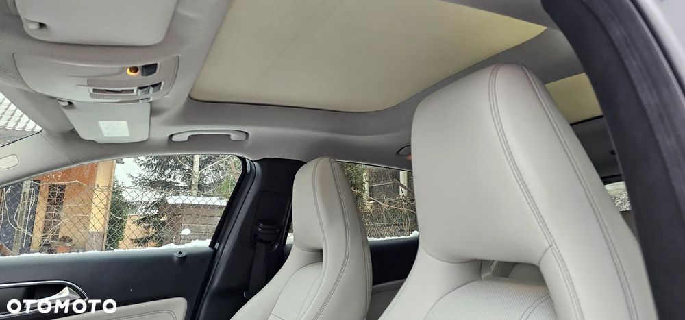 Mercedes-Benz GLA 250 4-Matic - 7