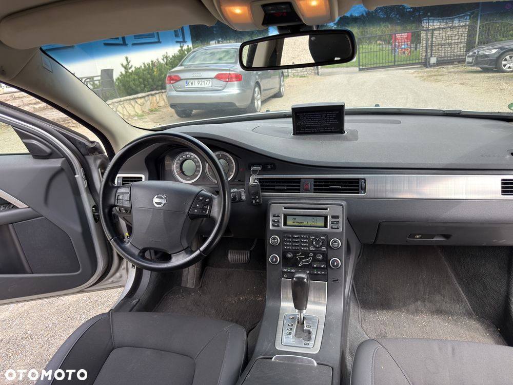 Volvo V70 D5 AWD Summum - 27