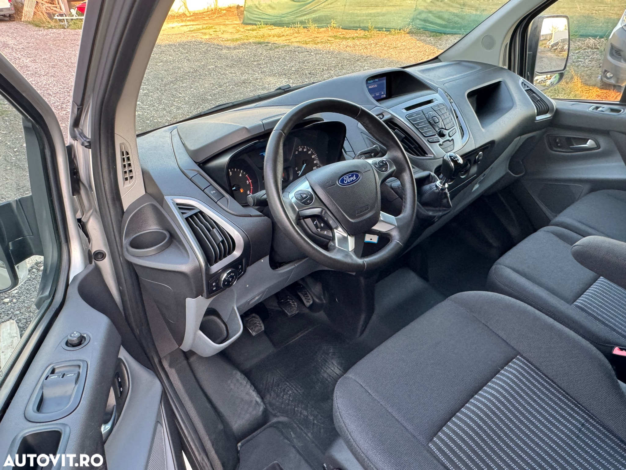 Ford Transit Custom - 11