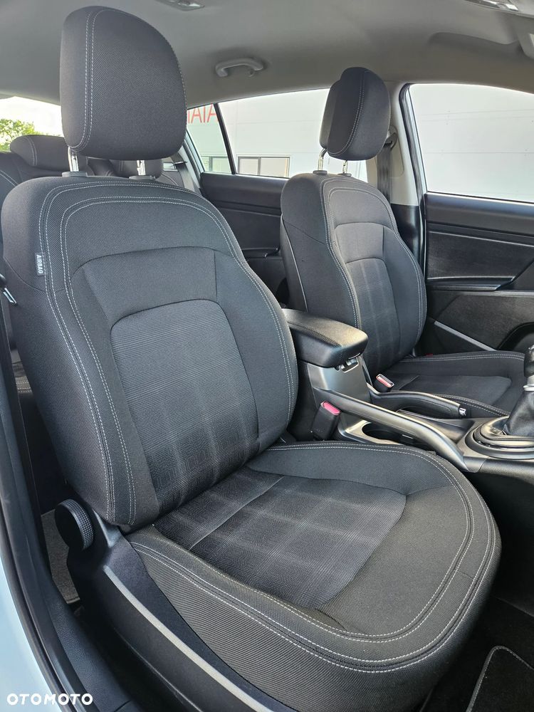 Kia Sportage - 11