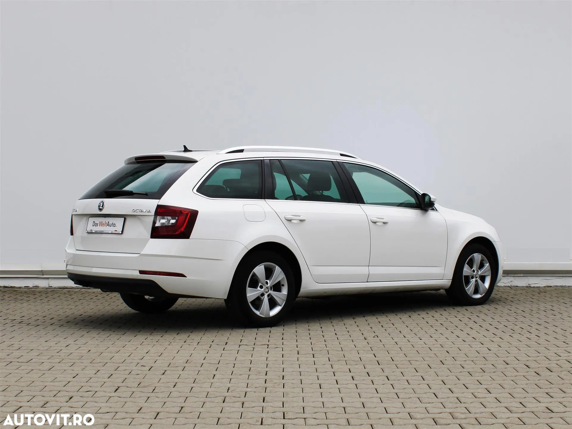 Skoda Octavia Combi 1.5 TSI ACT Style - 5