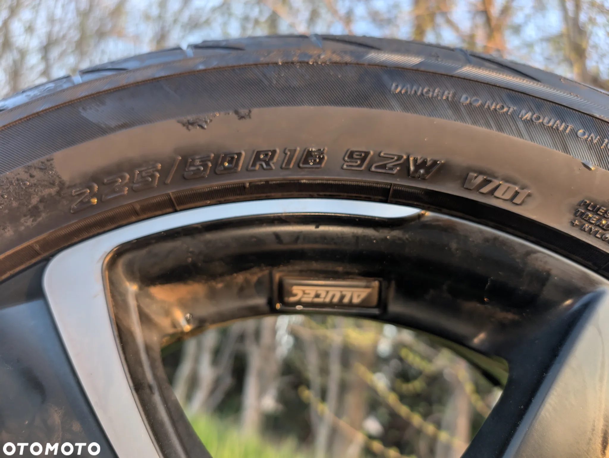 FELGI ALUTEC SHARK 7Jx16H2 + OPONY YOKOHAMA V701 225/50R16 92W - 13